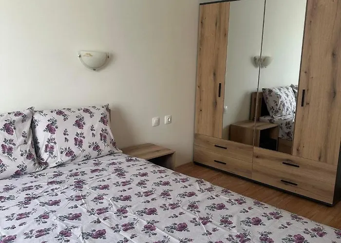 Sea View Апартамент *